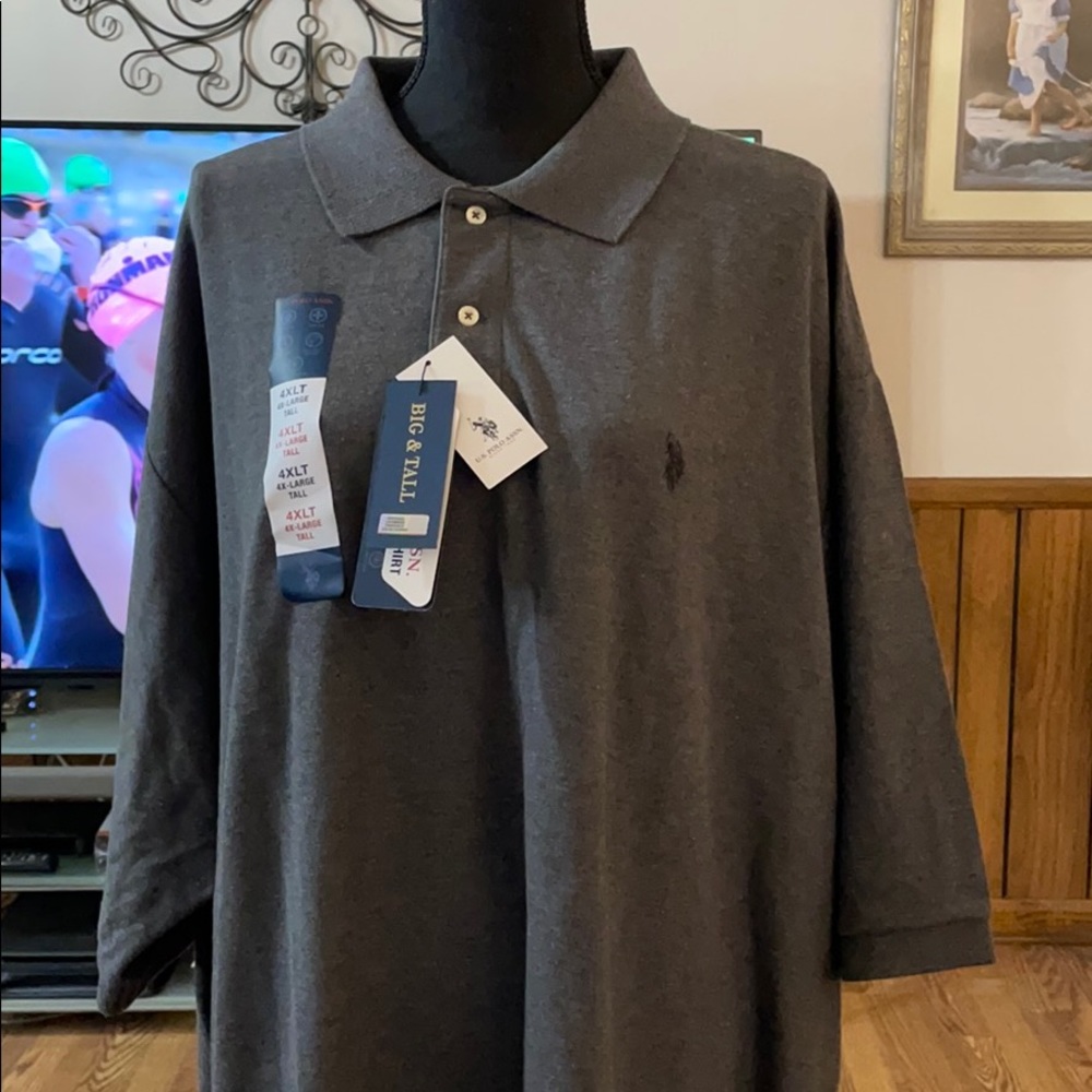 Dark grey men’s polo shirt